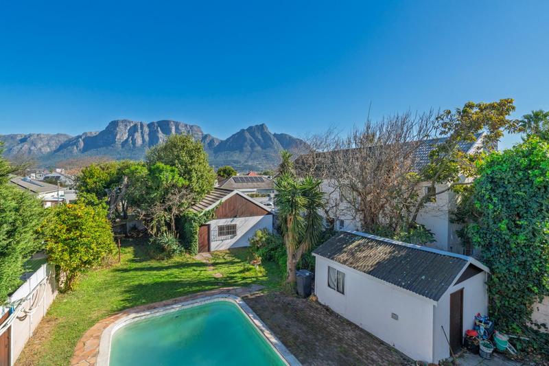 8 Bedroom Property for Sale in Claremont Western Cape